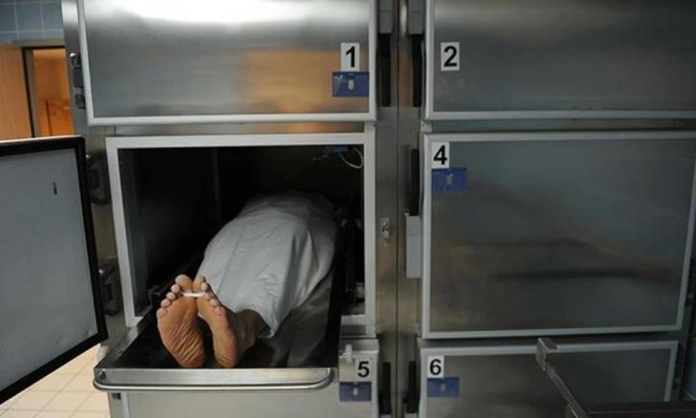 Έμεινε 13 μέρες στο νεκροτομείο γιατί ο αδερφός του δεν είχε χρήματα για την κηδεία